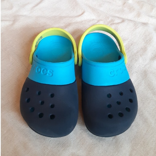 crocs(クロックス)のクロックス　サイズC10　17.5cm キッズ/ベビー/マタニティのキッズ靴/シューズ(15cm~)(サンダル)の商品写真