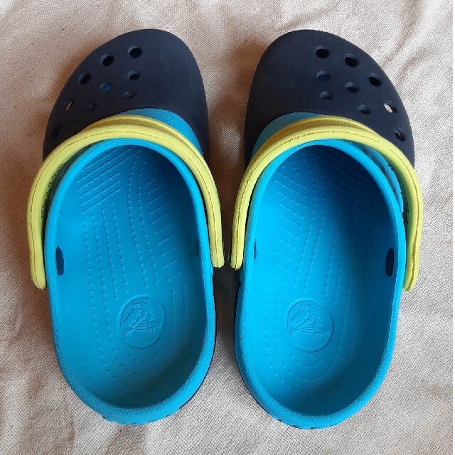 crocs(クロックス)のクロックス　サイズC10　17.5cm キッズ/ベビー/マタニティのキッズ靴/シューズ(15cm~)(サンダル)の商品写真