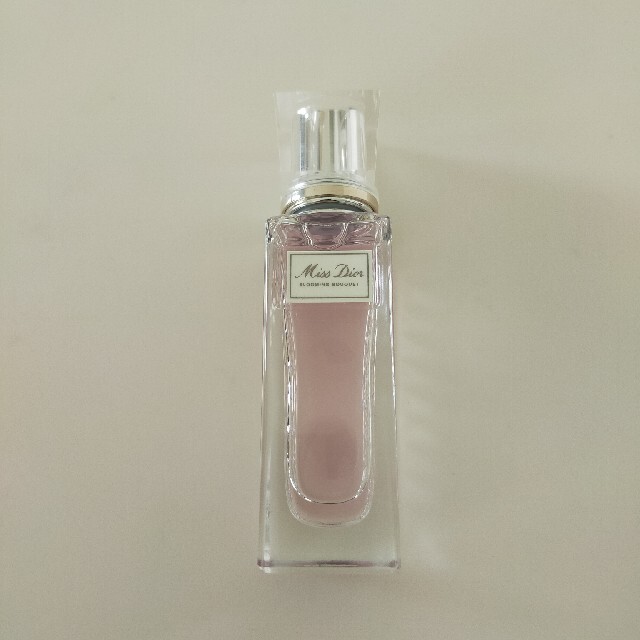 Dior(ディオール)のDior　香水　ミスディオール　ブルーミングブーケ コスメ/美容の香水(香水(女性用))の商品写真