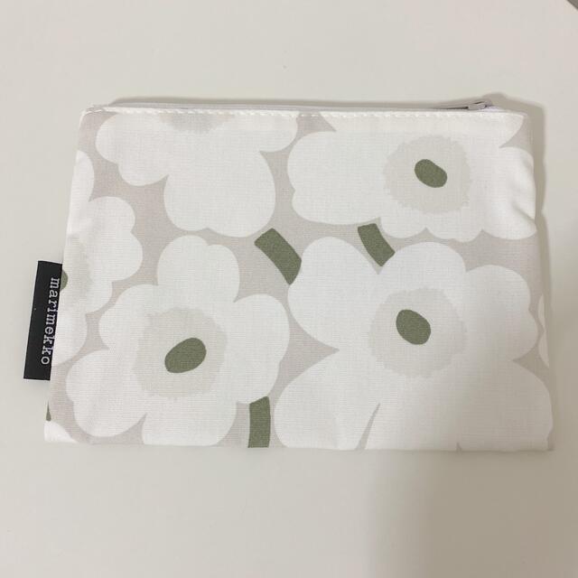 marimekko(マリメッコ)の未使用♡マリメッコ　ポーチ レディースのファッション小物(ポーチ)の商品写真