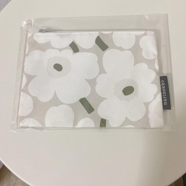 marimekko(マリメッコ)の未使用♡マリメッコ　ポーチ レディースのファッション小物(ポーチ)の商品写真