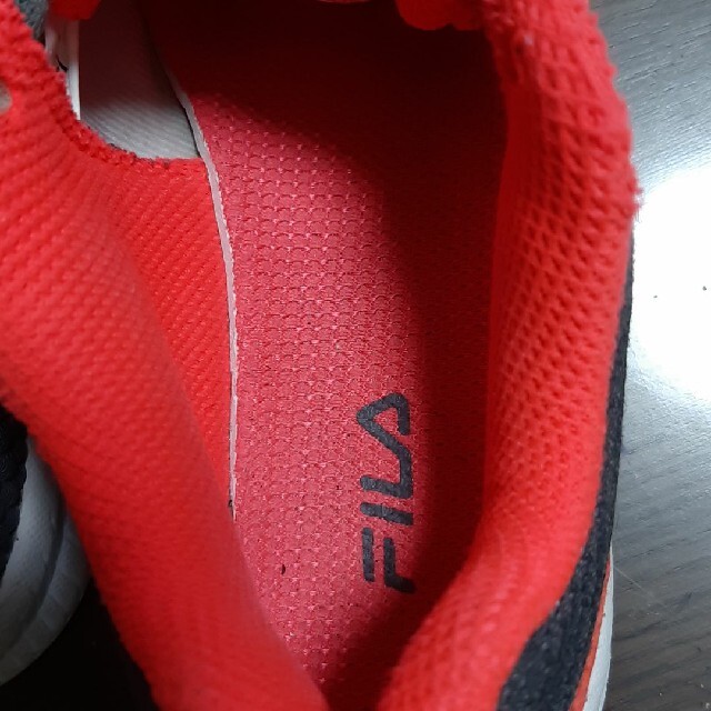 FILA(フィラ)のフィラ　キッズスニーカー18センチ キッズ/ベビー/マタニティのキッズ靴/シューズ(15cm~)(スニーカー)の商品写真