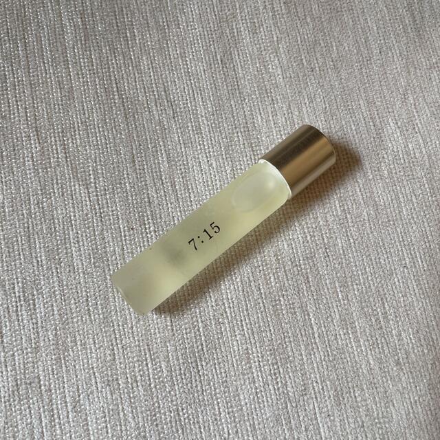 Cosme Kitchen(コスメキッチン)のuka ネイルオイル　7:15 5ml コスメ/美容のネイル(ネイルケア)の商品写真