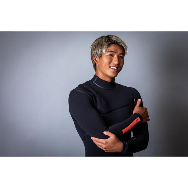 QUIKSILVER(クイックシルバー)のHIGHLINEPRO 1MM WETSUITS スポーツ/アウトドアのスポーツ/アウトドア その他(サーフィン)の商品写真