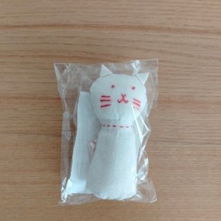 【新品未使用】粋更　ガーゼねこのにぎにぎ(がらがら/ラトル)