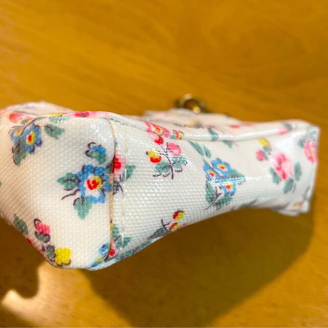 Cath Kidston(キャスキッドソン)のキャスキッドソン　バッグ型ミニポーチ レディースのファッション小物(ポーチ)の商品写真