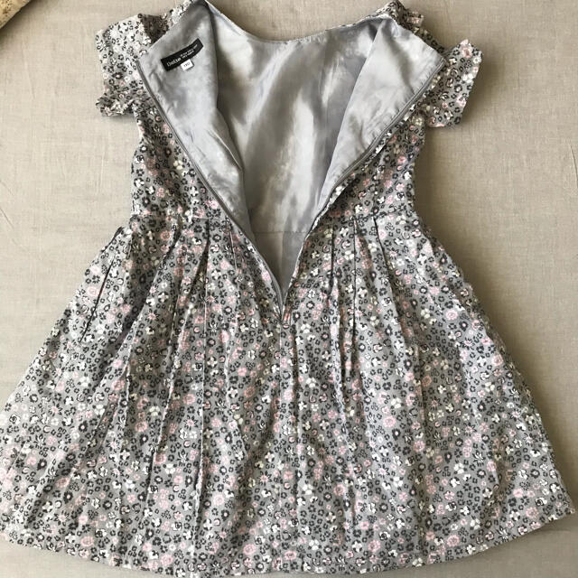 BeBe(ベベ)のべべ　フォーマルワンピース　110cm キッズ/ベビー/マタニティのキッズ服女の子用(90cm~)(ワンピース)の商品写真