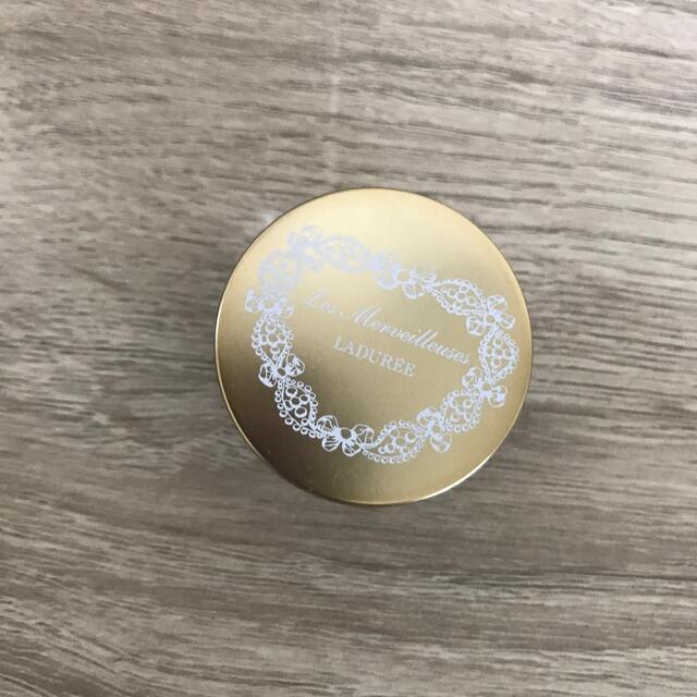 Les Merveilleuses LADUREE(レメルヴェイユーズラデュレ)の未使用♡レデュレ♡サンプルフェイスパウダー コスメ/美容のベースメイク/化粧品(フェイスパウダー)の商品写真