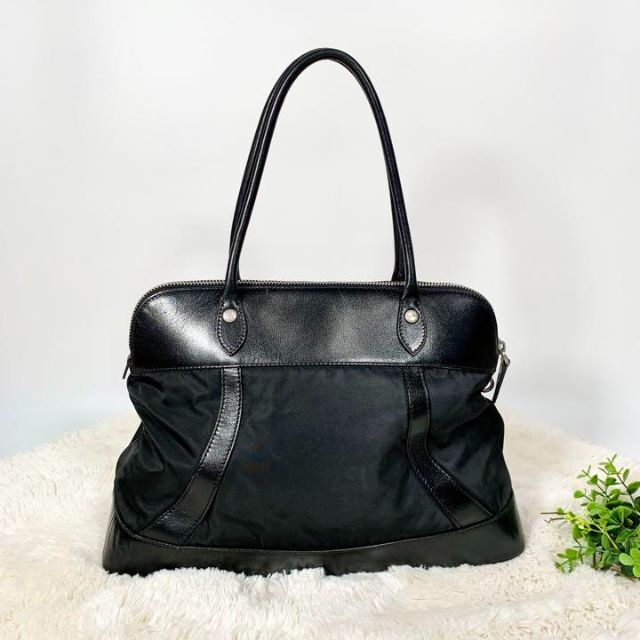 PRADA プラダ ハンドバッグ 黒 ナイロン レザー 肩掛け 三角プレート PRADA プラダ ハンドバッグ 黒 ナイロン レザー 肩掛け 三角プレート
