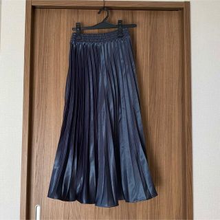 ザラ(ZARA)の【sale中】 gallerie サテンプリーツスカート　(ロングスカート)