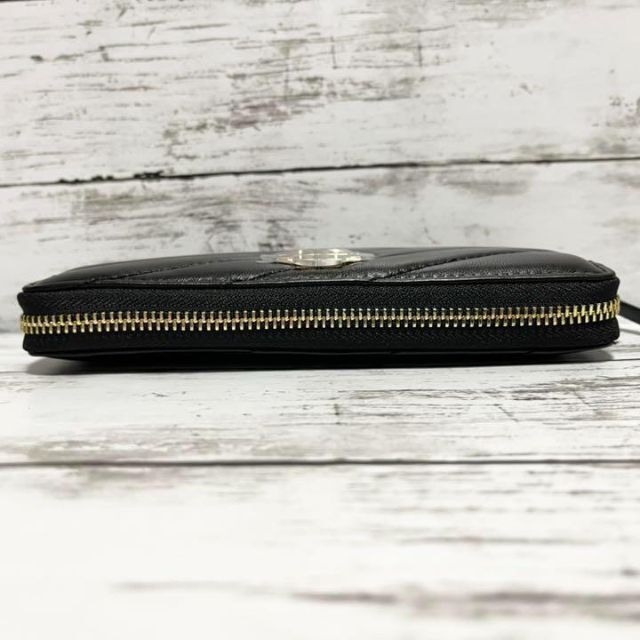 新品】Tory Burch 長財布 キラシェブロン 黒 新品】Tory Burch 長財布 キラシェブロン 黒