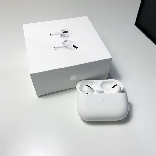 【公式】airpods pro  Bluetoothイヤホン Apple
