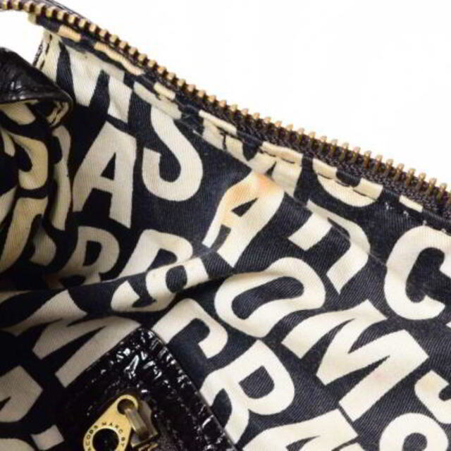 MARC BY MARC JACOBS(マークバイマークジェイコブス)のMARC BY MARC JACOBS エナメル レザー ハンドバッグ レディースのバッグ(ハンドバッグ)の商品写真