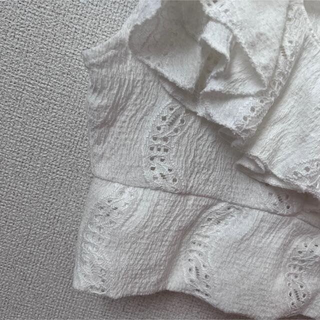 ZARA(ザラ)のZARA ザラ ボリュームフリルトップス ホワイト 白 レディースのトップス(シャツ/ブラウス(半袖/袖なし))の商品写真
