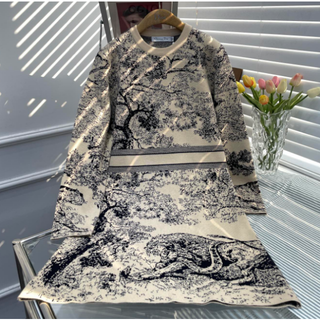 Max Mara - マックスマーラ 白タグ クチートアマーノ セットアップ ...