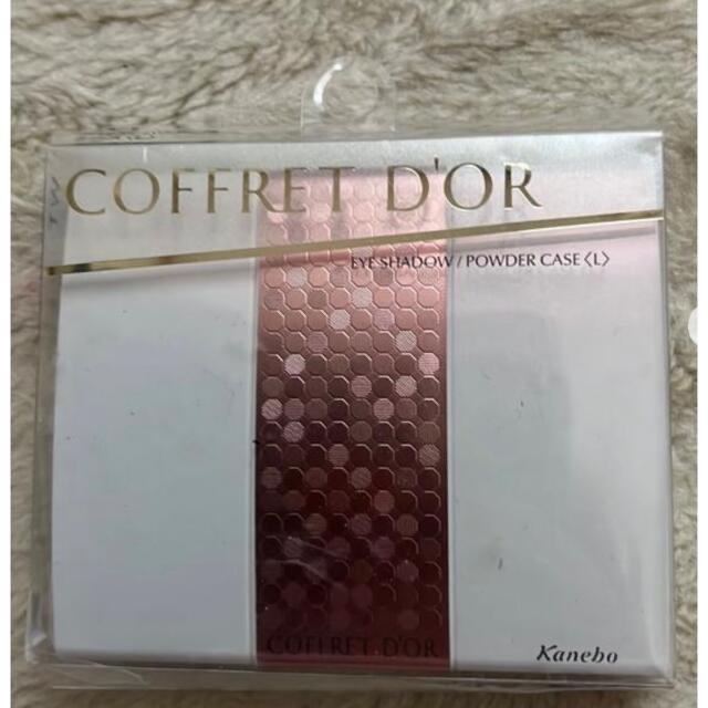 COFFRET D'OR(コフレドール)のCOFFRET D'OR シャドウ・パウダーケースL コスメ/美容のベースメイク/化粧品(その他)の商品写真