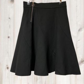 ザラ(ZARA)のZARA  ミディ丈 フレア スカート 黒　秋(ひざ丈スカート)