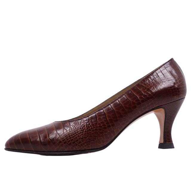 Salvatore Ferragamo(サルヴァトーレフェラガモ)のサルヴァトーレ フェラガモ パンプス クロコ型押し 7.5C ブラウン レディースの靴/シューズ(ハイヒール/パンプス)の商品写真