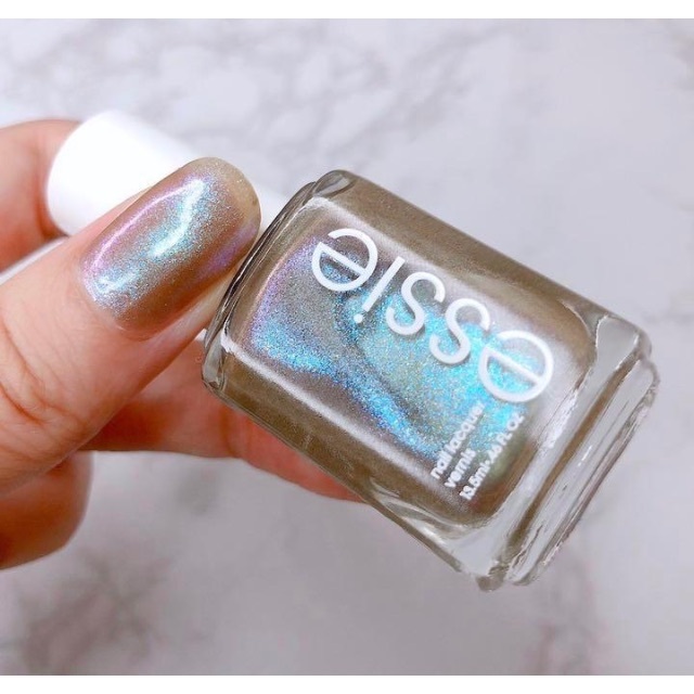 Essie(エッシー)の【essie】ネイルポリッシュ、限定色 コスメ/美容のネイル(マニキュア)の商品写真