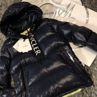 一目惚れして購入 最終値下げ！moncler モンクレール 2019ss ダウン 白