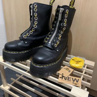 ドクターマーチン(Dr.Martens)の【Dr.Martens】10ホール厚底ブーツ(ブーツ)