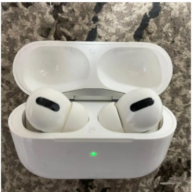 Apple(アップル)のApple AirPods Pro MWP22J/A スマホ/家電/カメラのオーディオ機器(ヘッドフォン/イヤフォン)の商品写真