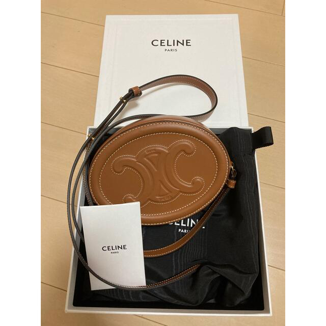 く日はお得♪ celine - 正規品 新品未使用 セリーヌ ショルダー バッグ