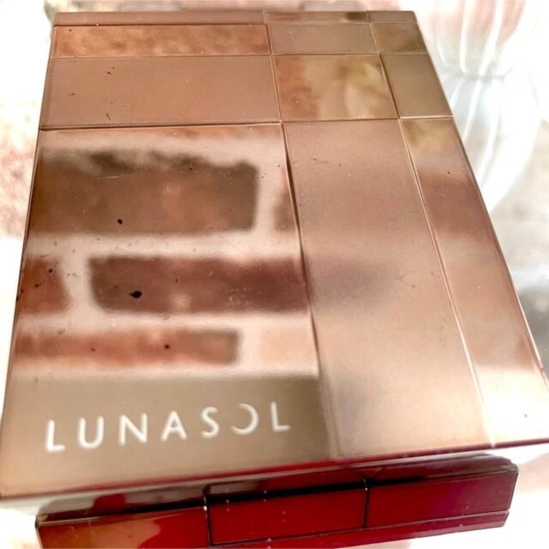 LUNASOL(ルナソル)の②ルナソル  ライティングフォーアイズ EX03 シルバーピンクライティング コスメ/美容のベースメイク/化粧品(アイシャドウ)の商品写真