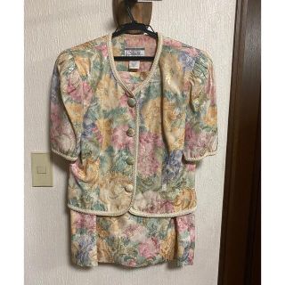 タルボット(TALBOTS)のタルボット　フラワープリントスカートスーツ（実家保管品）(スーツ)