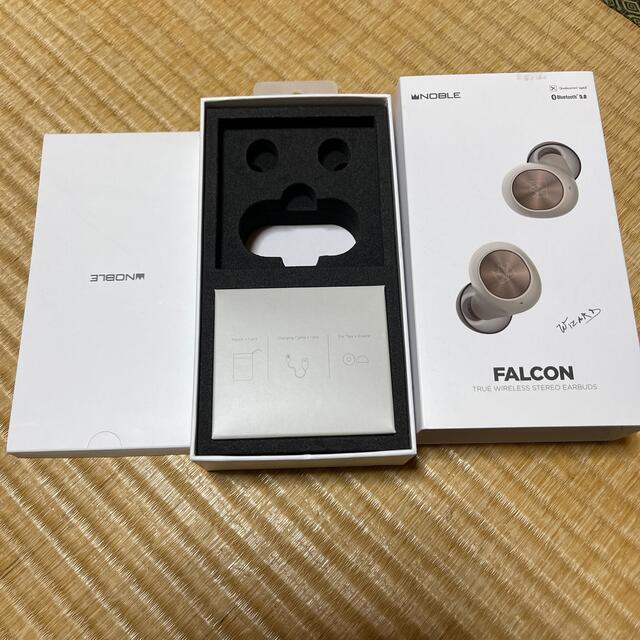 Noble(ノーブル)の【イヤホンなし】NOBLE AUDIO FALCON 白　ケースと付属品一色のみ スマホ/家電/カメラのオーディオ機器(ヘッドフォン/イヤフォン)の商品写真