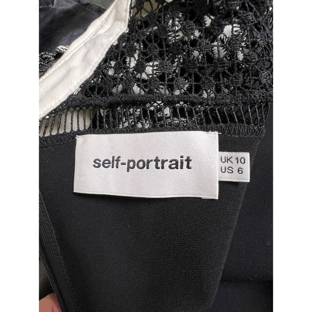 SELF PORTRAIT(セルフポートレイト)の⭐︎未使用⭐︎ self-portrait セルフポートレイト　レースワンピース レディースのワンピース(ひざ丈ワンピース)の商品写真