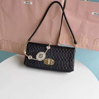 ミュウミュウ ショルダーバッグ(レディース)の通販 4,000点以上 ...