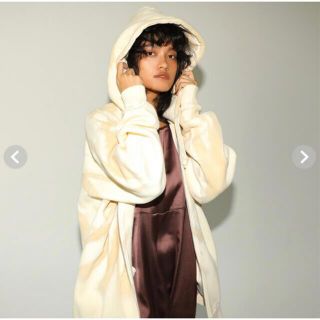 SeaRoomlynn - 即完売 Zip up VOLUMEフーディーパーカーの通販 by m's