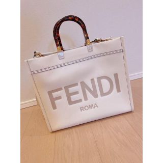 フェンディ ハンドバッグ(ホワイト/白色系)の通販 200点以上 | FENDI フェンディ ハンドバッグ(ホワイト/白色系)の通販 200点以上 | FENDI