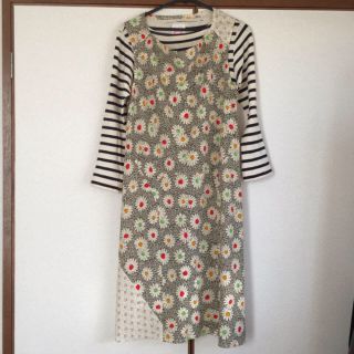 コム デ ギャルソン(COMME des GARCONS) 花柄 ワンピース ひざ丈 ...