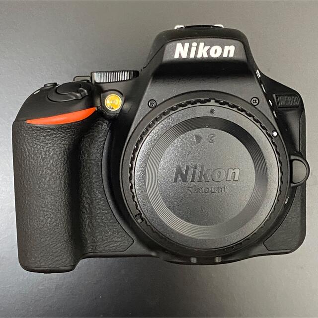 Nikon d5600 ダブルズームキット 35mm単焦点