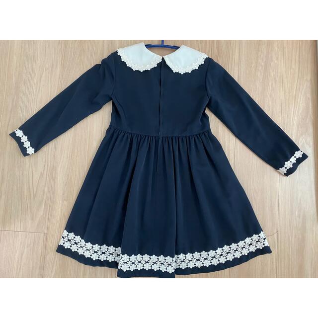 フォーマルワンピース　130センチ　紺色 キッズ/ベビー/マタニティのキッズ服女の子用(90cm~)(ドレス/フォーマル)の商品写真