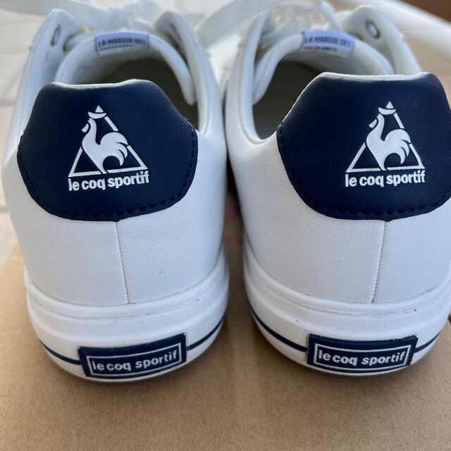 le coq sportif(ルコックスポルティフ)の《ミルキー様 専用》スニーカー　23.5cm レディースの靴/シューズ(スニーカー)の商品写真