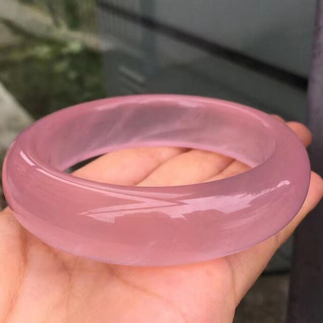 新作モデル ローズクォーツ付きバングル dinogrip.com
