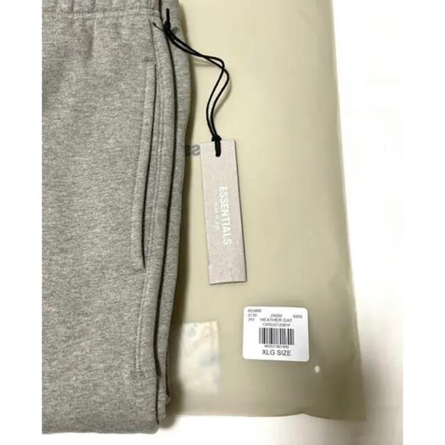 FEAR OF GOD(フィアオブゴッド)のFOG ESSENTIALS SWEATPANT Heather Oatmeal メンズのパンツ(その他)の商品写真