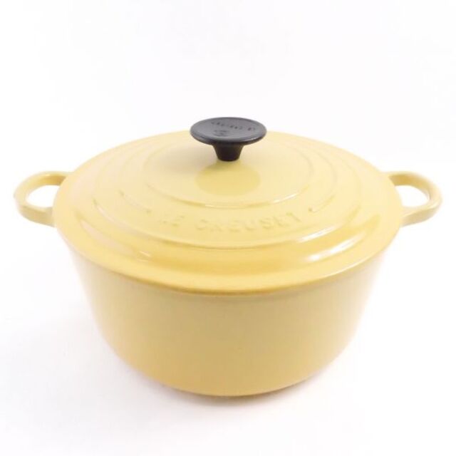 LE CREUSET(ルクルーゼ)のルクルーゼ ココットロンド 両手鍋 イエロー24㎝  鋳物 SU3183H インテリア/住まい/日用品のキッチン/食器(鍋/フライパン)の商品写真