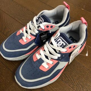 ディーシーシューズ(DC SHOES)の新品　未使用　DCシューズ  スニーカー　23cm(スニーカー)