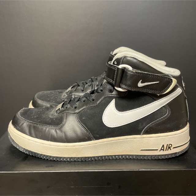 NIKE AIR FORCE 1 MID 07 BLACK×White