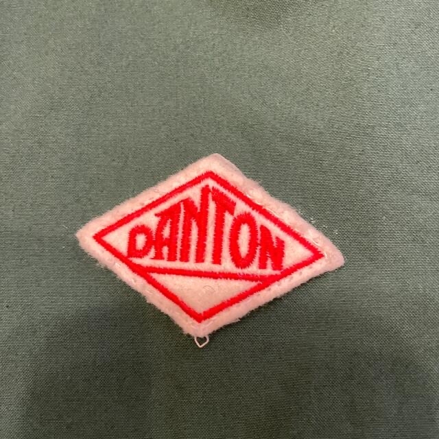 DANTON(ダントン)のDANTON ダウンプルーフ　フードジャケットサイズ40グリーン メンズのジャケット/アウター(マウンテンパーカー)の商品写真