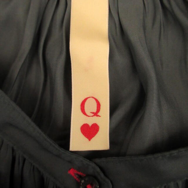 Q(キュー)のキューハート Q ブラウス シャツ バンドカラー 長袖 無地 2 カーキ /HO レディースのトップス(シャツ/ブラウス(長袖/七分))の商品写真