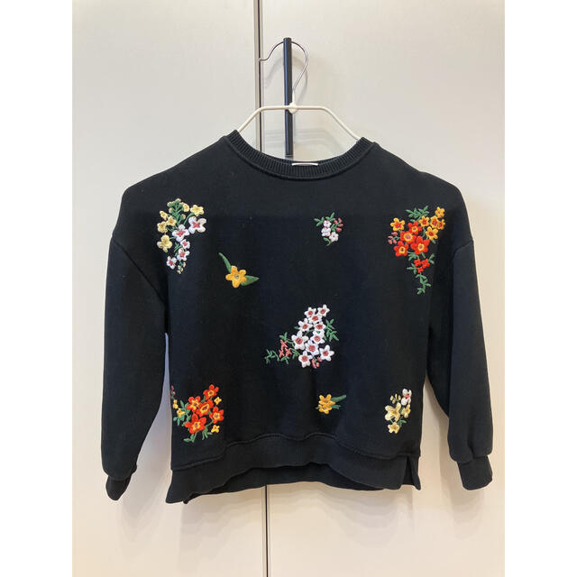 ZARA KIDS(ザラキッズ)のスウェット ZARAKIDS キッズ/ベビー/マタニティのキッズ服女の子用(90cm~)(Tシャツ/カットソー)の商品写真