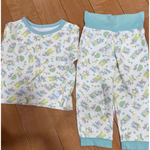 Disney(ディズニー)のパジャマ　長袖 キッズ/ベビー/マタニティのキッズ服男の子用(90cm~)(パジャマ)の商品写真