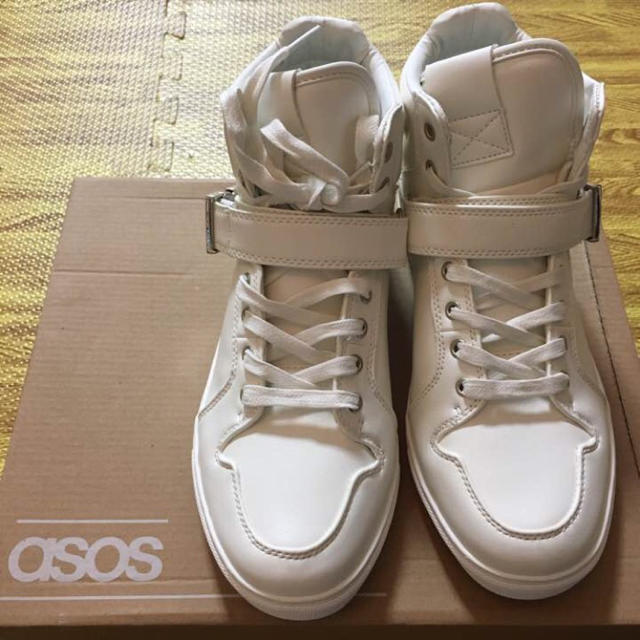 asos(エイソス)の【新品未使用】asos ハイカットスニーカー26.5〜27cm メンズの靴/シューズ(スニーカー)の商品写真