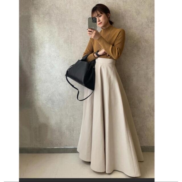 レディース最終　CLANE VOLUME FLARE MAXI SKIRT