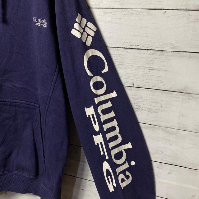 Columbia(コロンビア)の【希少デザイン】コロンビア⭐︎ワンポイント  スリーブロゴ パーカー メンズのトップス(パーカー)の商品写真